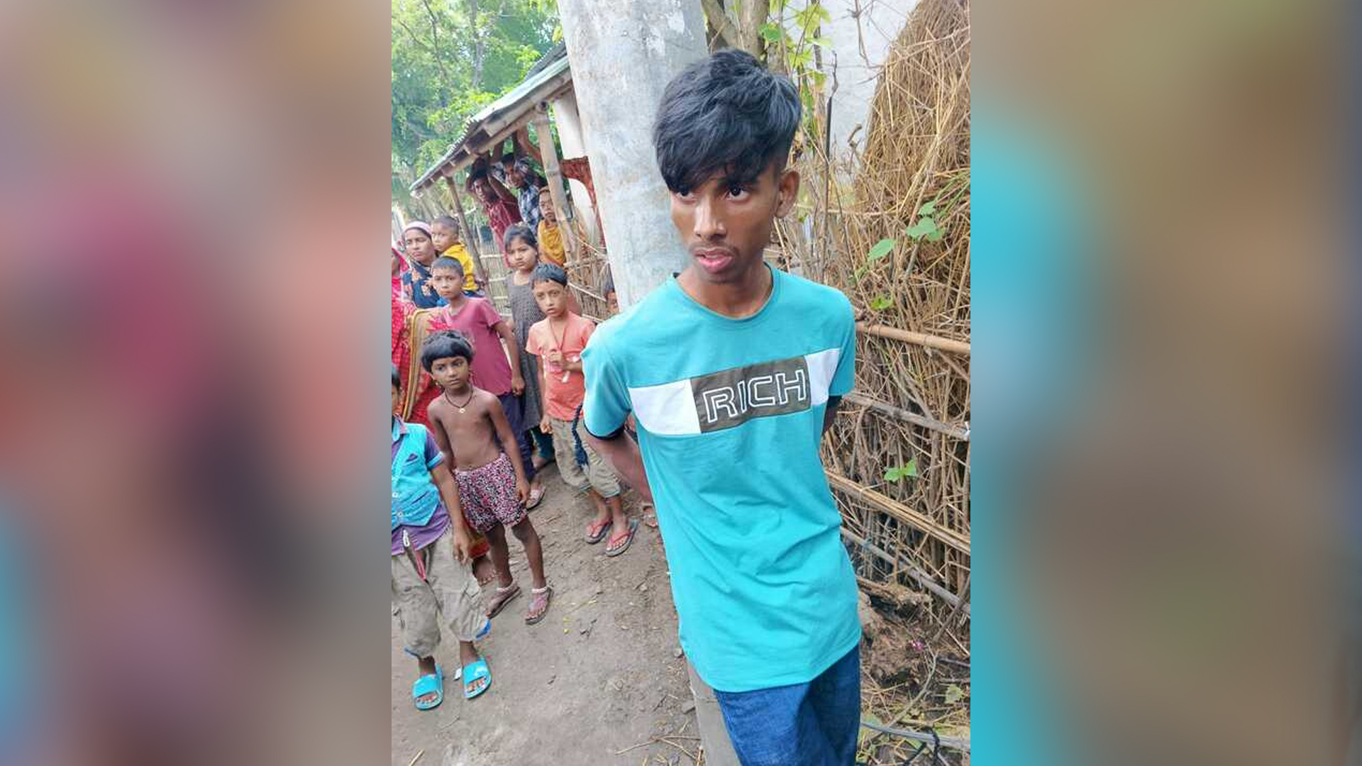 চাপাইনবাবগঞ্জে মোবাইল চুরি করতে গিয়ে ছাত্রলীগের সভাপতি আটক